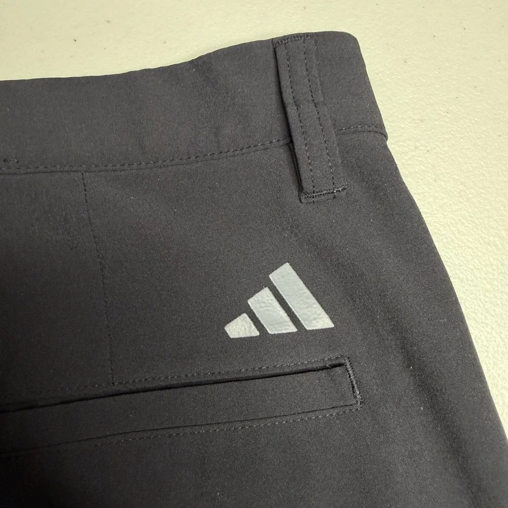 Adidas Mens Black Golf Shorts Size 32 Stretch Performance Flat Front Sport
